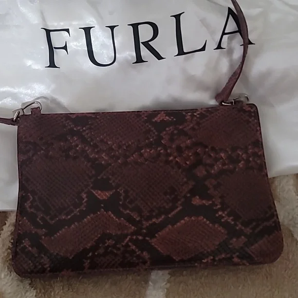 Furla Leather shoulder/sling Bag - Picture 2 of 12